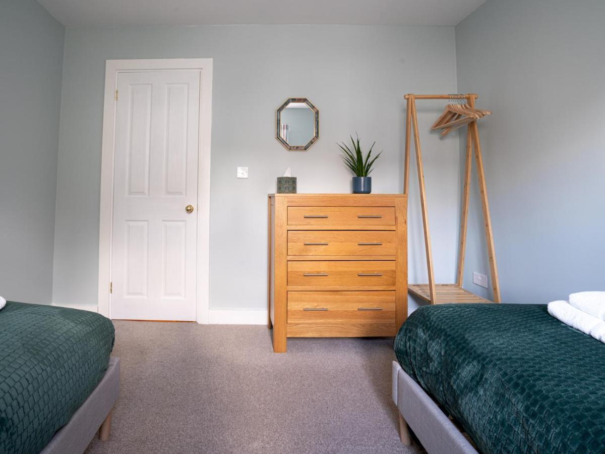Quarry Cottage Courtyard Garden Pass The Keys Cirencester Exterior foto